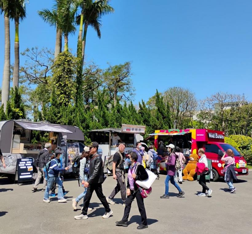 2025臺北玫瑰展胖卡餐車進駐照